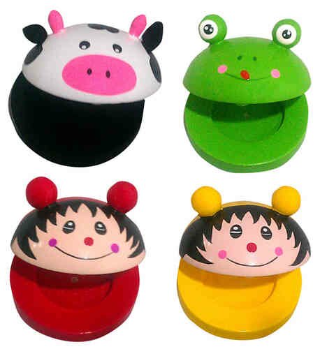Lot de 4 castagnettes en bois animaux